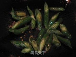 小辣椒炒鸡蛋的做法步骤：5