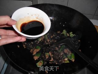 让您胃口大开的美食——尖椒木耳炒豆腐的做法步骤：12