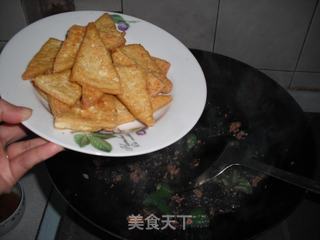 让您胃口大开的美食——尖椒木耳炒豆腐的做法步骤：13