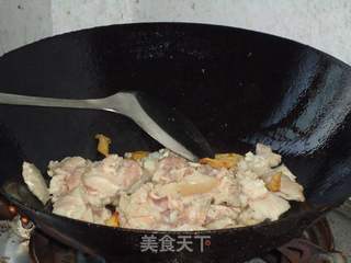 家常香芹香干青椒炒五花的做法步骤:9