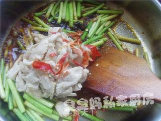 豆豉爆鸡片的做法步骤：6