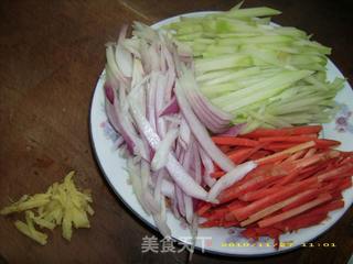 脆炒三丝的做法步骤：2