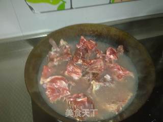 羊蝎子的做法步骤：1
