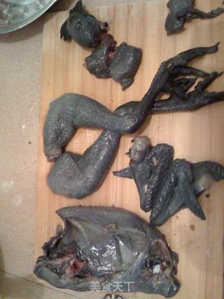 何首乌黑豆乌鸡汤的做法步骤:2