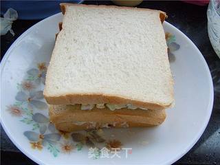 鸡蛋火腿黄瓜沙拉三明治的做法步骤:9