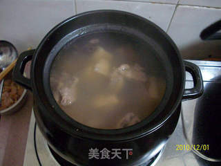 莲藕龙骨汤的做法步骤：5