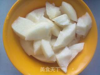 银耳雪梨水的做法步骤:2
