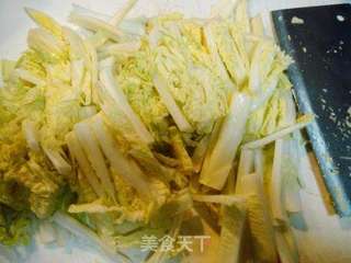 香菇白菜汆丸子的做法步骤:2