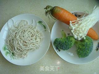 红烧牛筋面的做法步骤:3