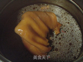 让人食指大动的下酒菜--卤猪耳朵的做法步骤:10