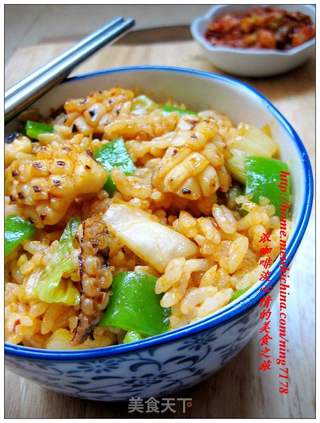 鱿鱼辣白菜炒饭的做法步骤:11