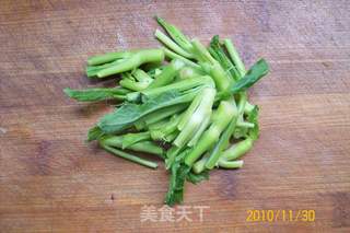【飞禽美味精典】-《根茎蔬果炒乳鸽》又名《时蔬根茎炒乳鸽》的做法步骤：8
