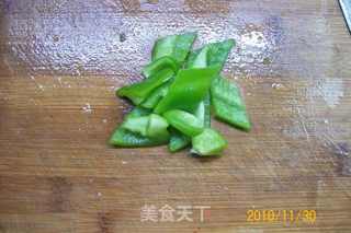 【飞禽美味精典】-《根茎蔬果炒乳鸽》又名《时蔬根茎炒乳鸽》的做法步骤：9