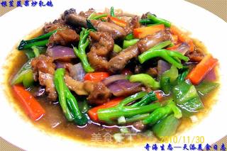 【飞禽美味精典】-《根茎蔬果炒乳鸽》又名《时蔬根茎炒乳鸽》的做法步骤：22