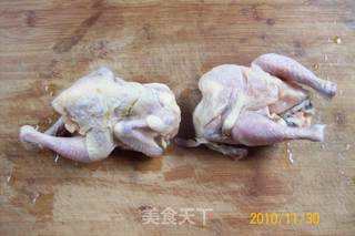 【飞禽美味精典】《萝卜大葱炒乳鸽》的做法步骤：1