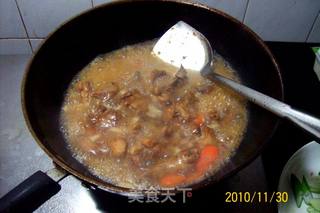 【飞禽美味精典】《萝卜大葱炒乳鸽》的做法步骤：16