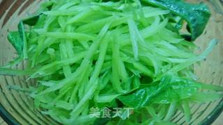 爽口小菜--凉拌莴笋丝的做法步骤：2