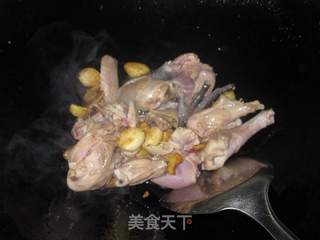 三杯鸡的做法步骤:3