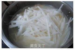 荷包蛋鲫鱼浓汤的做法步骤:6