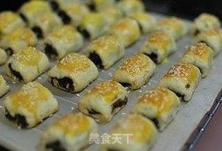 香酥红豆卷的做法步骤:11