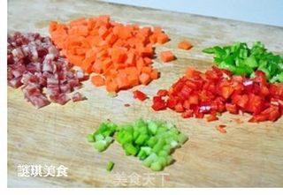 蛋蔬腊味饭的做法步骤:2