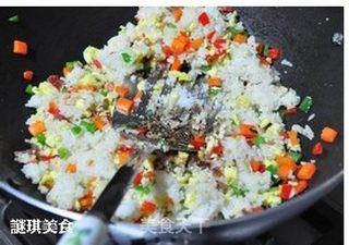 蛋蔬腊味饭的做法步骤:13