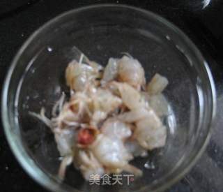 肉酱虾仁拌意面的做法步骤:3