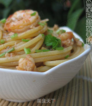 肉酱虾仁拌意面的做法步骤:19