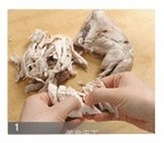 韩国芝麻小鸡菜蔬汤的做法的做法步骤：1