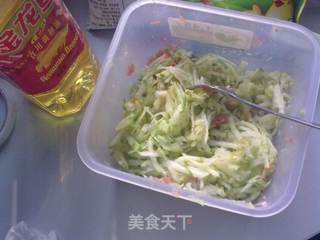 猪肉饺子的做法步骤:2