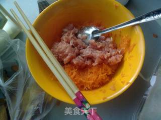 猪肉饺子的做法步骤:4