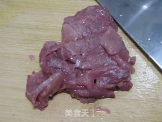 大蒜姬菇炒肉片的做法步骤：1