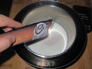 卡布奇诺咖啡味慕斯蛋糕的做法步骤:3