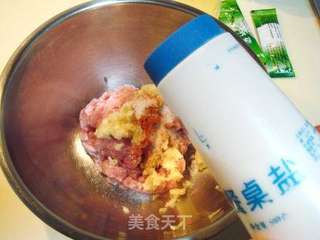东北名菜“蒜香熏豆卷”的做法步骤:7