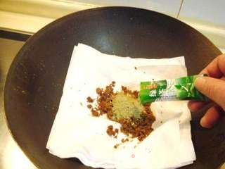 东北名菜“蒜香熏豆卷”的做法步骤:18