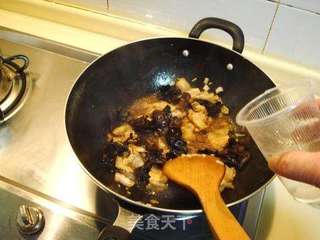 北京传统风味儿“黄焖豆腐”的做法步骤：13