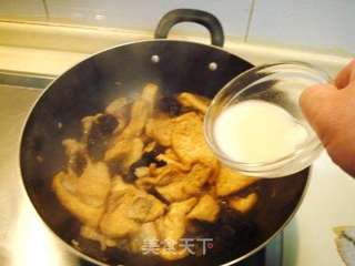 北京传统风味儿“黄焖豆腐”的做法步骤：18
