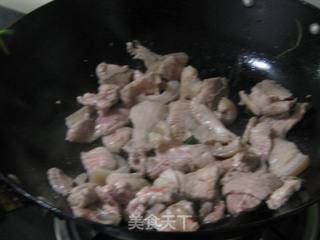 回锅肉的做法步骤：4