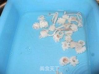 双椒炒鱿鱼的做法步骤:6