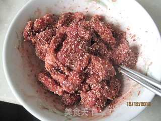 好吃不腻的粉蒸肉的做法步骤：4