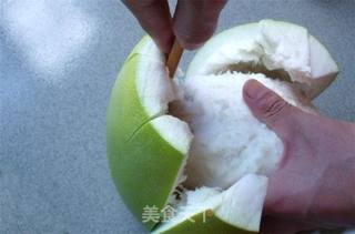 柚子皮变身餐桌上最受欢迎的消食解腻菜——柚香粉蒸肉的做法步骤：2