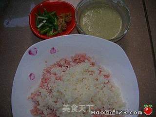 红烧狮子头的做法步骤：1