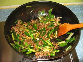 盐煎肉的做法步骤:6
