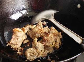 宜荤宜素——脊骨炖豆角的做法步骤:2