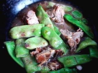 宜荤宜素——脊骨炖豆角的做法步骤:4