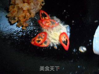 西兰花梗炒腊肠的做法步骤：5