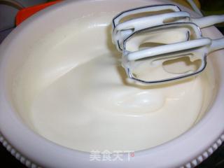 纯属凑热闹的圣诞节来临@@圣诞树桐蛋糕2010的做法步骤：4