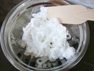 纯属凑热闹的圣诞节来临@@圣诞树桐蛋糕2010的做法步骤：15