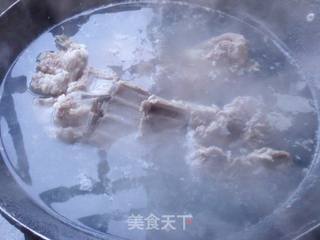 冬至补充能量最给力的不只是饺子——手抓羊肉的做法步骤:2
