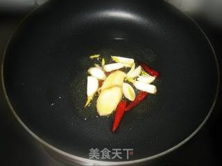 白菜鱿鱼豆腐煲的做法步骤:5